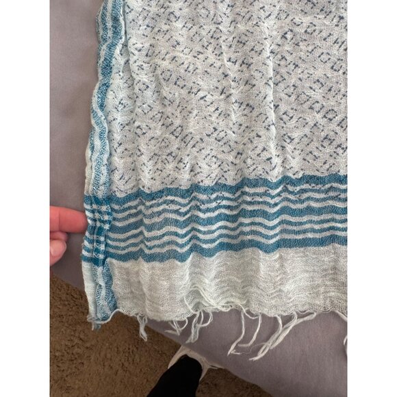 Lightweight Woven Blue & White Scarf With Fringed Edges - Picture 4 of 7